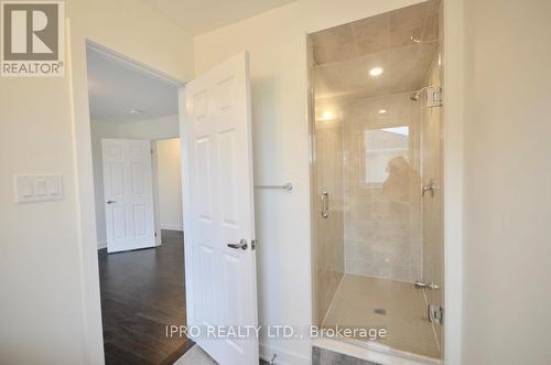 166 Aviron Crescent, Welland, ON - Indoor Photo Showing Bathroom