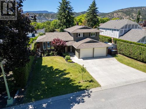 990 Walker Drive, Kelowna, BC - Outdoor With Facade