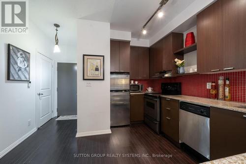 106 - 35 Hayden Street, Toronto, ON - Indoor Photo Showing Kitchen