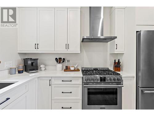 2884 Golf Course Drive, Blind Bay, BC - Indoor Photo Showing Kitchen