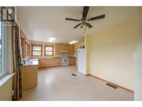 15018 Vanderburgh Avenue, Summerland, BC - Indoor Photo Showing Kitchen