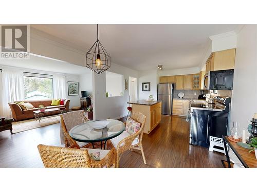 5242 Mackay Crescent, 100 Mile House, BC - Indoor Photo Showing Dining Room