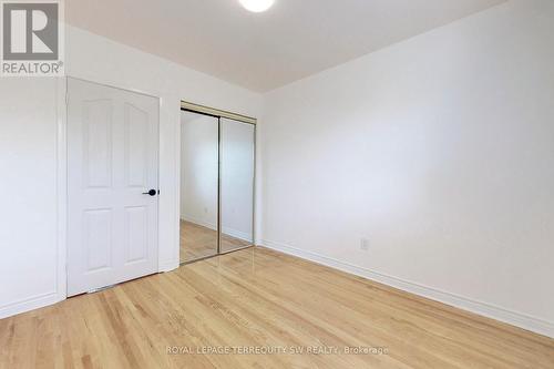 Upper - 17 Woodenhill Court, Toronto, ON - Indoor Photo Showing Other Room