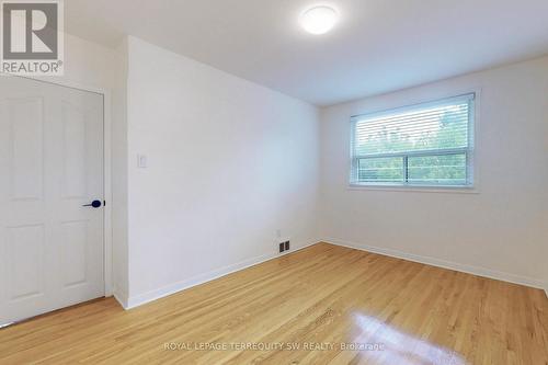 Upper - 17 Woodenhill Court, Toronto, ON - Indoor Photo Showing Other Room