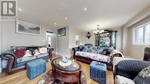 46 Donna Drive, Brampton, ON - Indoor Photo Showing Living Room