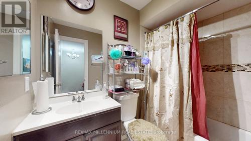 46 Donna Drive, Brampton, ON - Indoor Photo Showing Bathroom