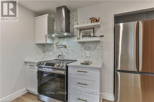 84 High Street, London, ON - Indoor Photo Showing Kitchen