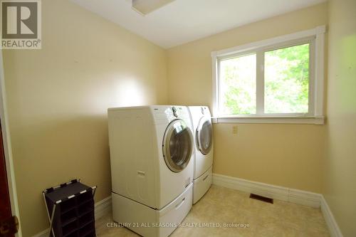 257 Hastings Street N, Bancroft, ON - Indoor Photo Showing Laundry Room