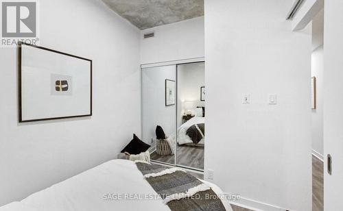 208 - 127 Queen Street E, Toronto, ON - Indoor Photo Showing Bedroom