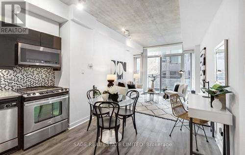 208 - 127 Queen Street E, Toronto, ON - Indoor Photo Showing Kitchen