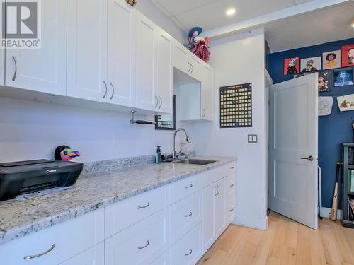 12821 Schaeffer Crescent, Summerland, BC - Indoor Photo Showing Kitchen