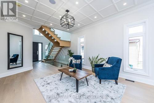 303 Delta Street, Toronto (Alderwood), ON - Indoor Photo Showing Living Room