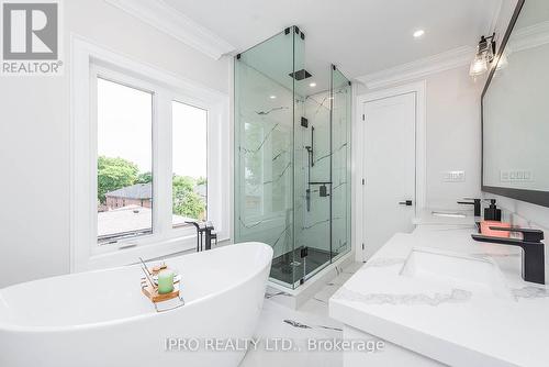 303 Delta Street, Toronto (Alderwood), ON - Indoor Photo Showing Bathroom