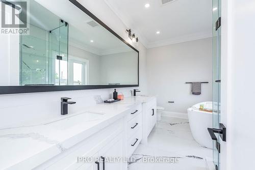 303 Delta Street, Toronto (Alderwood), ON - Indoor Photo Showing Bathroom