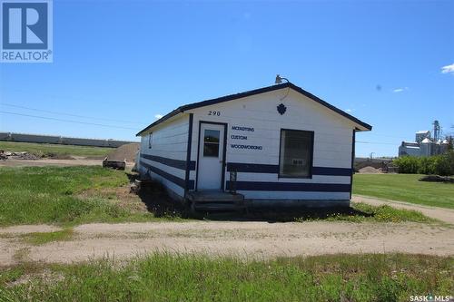 290 2Nd Avenue W, Shaunavon, SK 