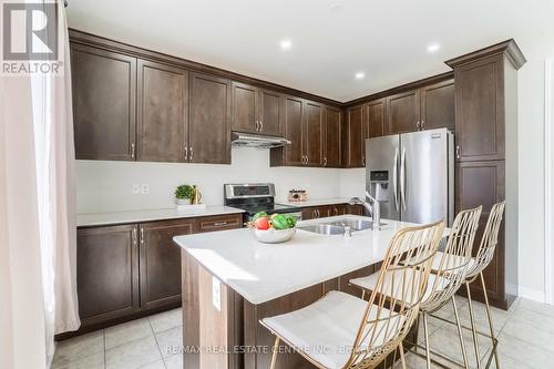 27 Fulmer Road, Brampton, ON - Indoor Photo Showing Kitchen With Double Sink With Upgraded Kitchen