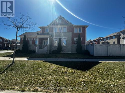 2 Rowley Street, Richmond Hill, ON - Outdoor With Facade