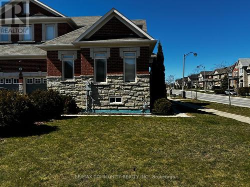 2 Rowley Street, Richmond Hill, ON - Outdoor With Facade