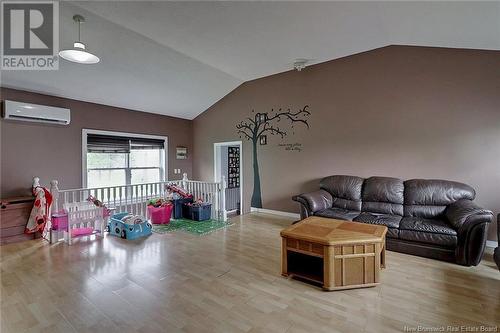 4362 Heritage Drive, Tracy, NB - Indoor Photo Showing Living Room