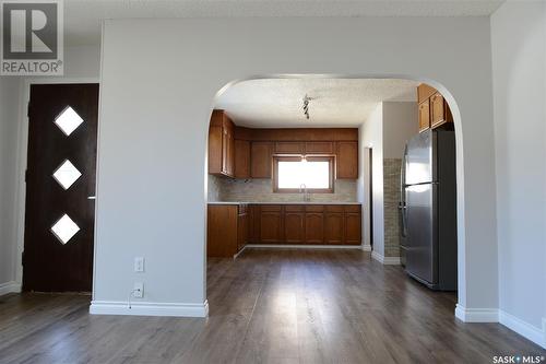 109 Empire Road, Assiniboia, SK - Indoor Photo Showing Kitchen