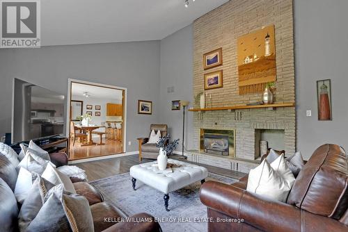 99 Willow Glen Drive, Kawartha Lakes, ON - Indoor Photo Showing Living Room With Fireplace