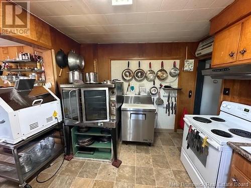 210 Chaleur, Charlo, NB - Indoor Photo Showing Kitchen