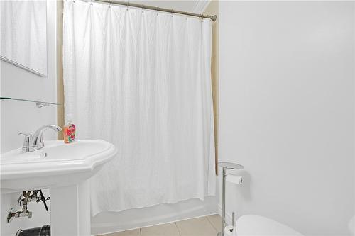 256 Wellington Street N, Hamilton, ON - Indoor Photo Showing Bathroom