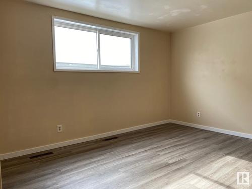 13007 83 St Nw, Edmonton, AB - Indoor Photo Showing Other Room