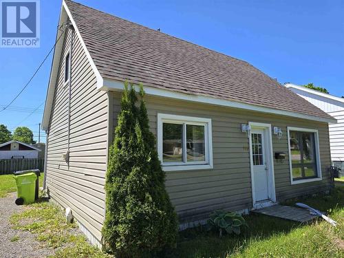 225 Tilley Rd, Sault Ste Marie, ON - Outdoor