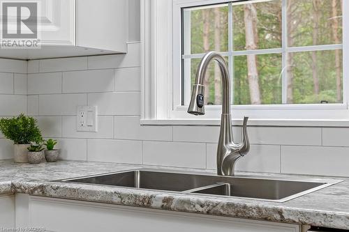 25 Pine Tree Drive, South Bruce Peninsula, ON - Indoor Photo Showing Kitchen With Double Sink