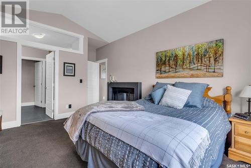 114 Johns Road, Saskatoon, SK - Indoor Photo Showing Bedroom