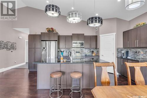 114 Johns Road, Saskatoon, SK - Indoor Photo Showing Kitchen With Upgraded Kitchen