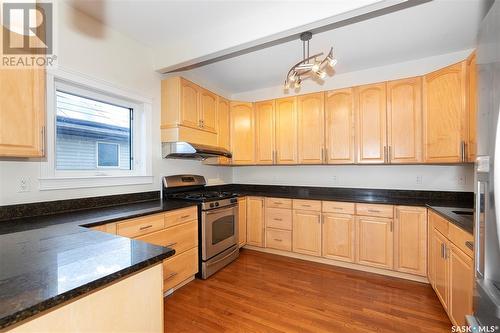 1534 Shepherd Crescent, Saskatoon, SK - Indoor Photo Showing Kitchen