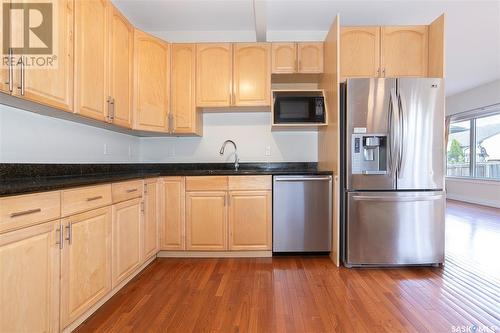 1534 Shepherd Crescent, Saskatoon, SK - Indoor Photo Showing Kitchen With Stainless Steel Kitchen