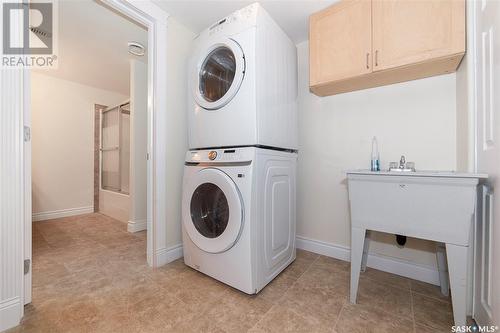 1534 Shepherd Crescent, Saskatoon, SK - Indoor Photo Showing Laundry Room