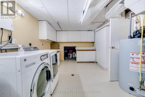 2203 Waycross Crescent, Mississauga, ON - Indoor Photo Showing Laundry Room