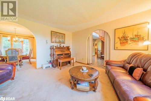 17100 Highway 41, Cloyne, ON - Indoor Photo Showing Living Room