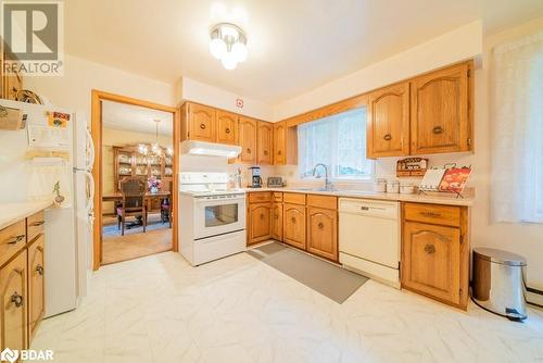 17100 Highway 41, Cloyne, ON - Indoor Photo Showing Kitchen