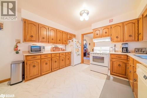 17100 Highway 41, Cloyne, ON - Indoor Photo Showing Kitchen