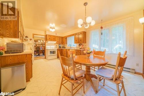 17100 Highway 41, Cloyne, ON - Indoor Photo Showing Dining Room