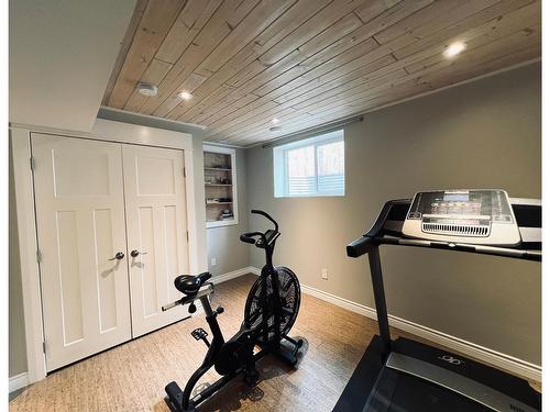 611 Nelson Street, Kimberley, BC - Indoor Photo Showing Gym Room