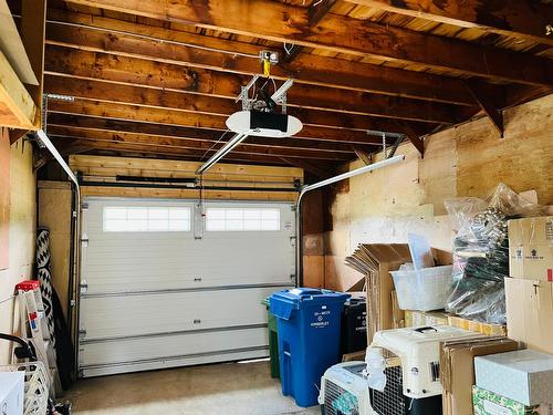 611 Nelson Street, Kimberley, BC - Indoor Photo Showing Garage