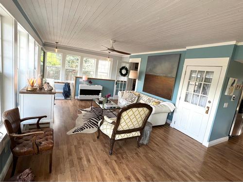 611 Nelson Street, Kimberley, BC - Indoor Photo Showing Dining Room