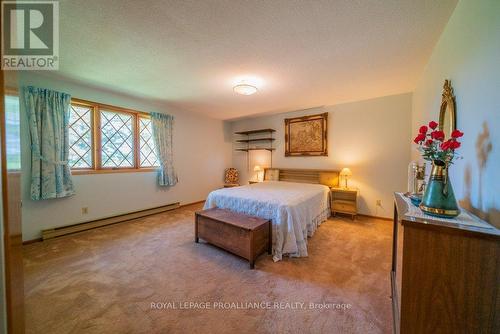 17100 Highway 41, Addington Highlands, ON - Indoor Photo Showing Bedroom