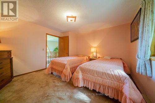 17100 Highway 41, Addington Highlands, ON - Indoor Photo Showing Bedroom