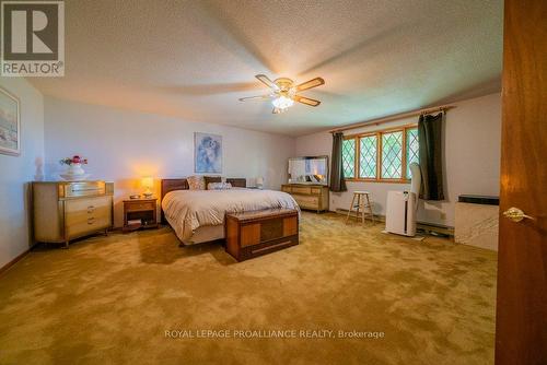 17100 Highway 41, Addington Highlands, ON - Indoor Photo Showing Bedroom