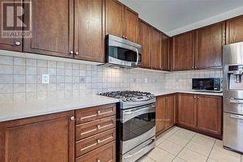 80 Serano Crescent, Richmond Hill (Jefferson), ON - Indoor Photo Showing Kitchen