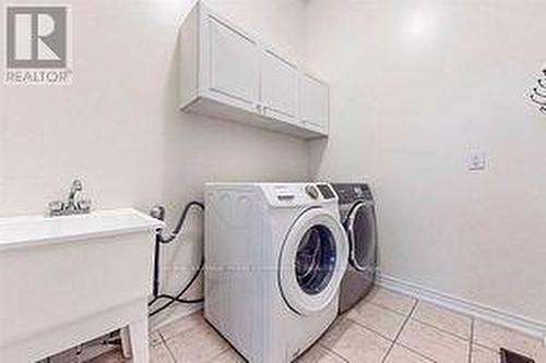 80 Serano Crescent, Richmond Hill (Jefferson), ON - Indoor Photo Showing Laundry Room