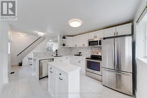 39 Division Street, Hamilton, ON - Indoor Photo Showing Kitchen