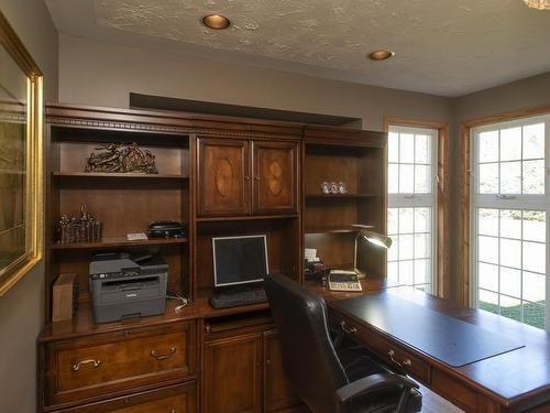 491 Harstone Drive, Kakabeka Falls, ON - Indoor Photo Showing Office